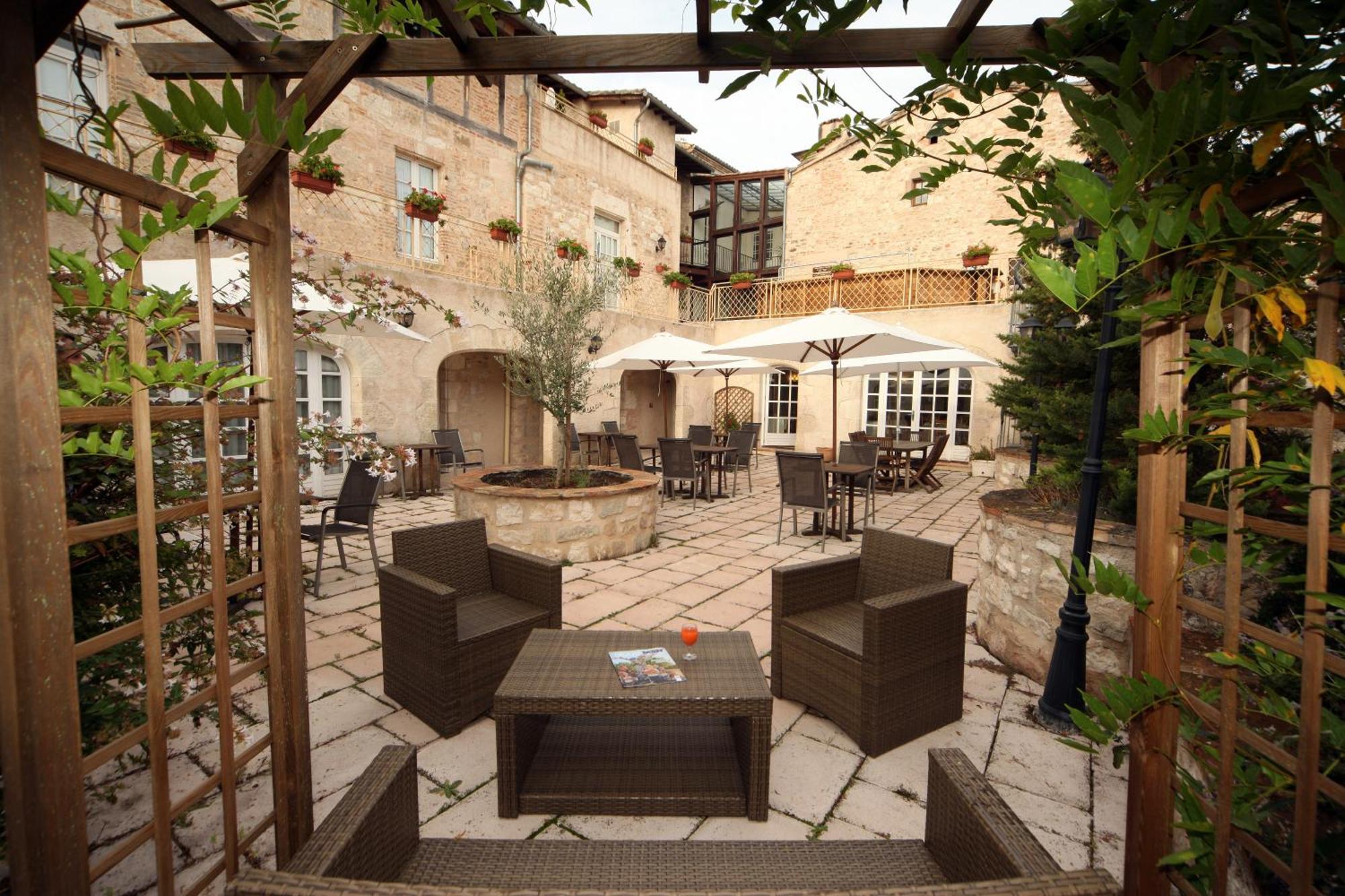 Hotel Des Consuls Castelnau-de-Montmiral Exteriér fotografie